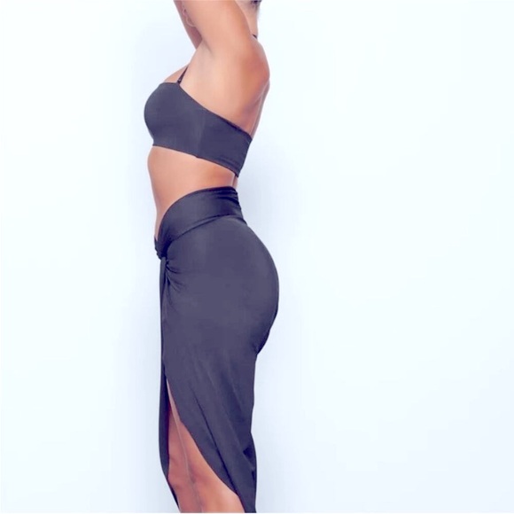 NWT Skims Swim Bandeau Halter Bikini Top Gunmetal 2X - Picture 2 of 9